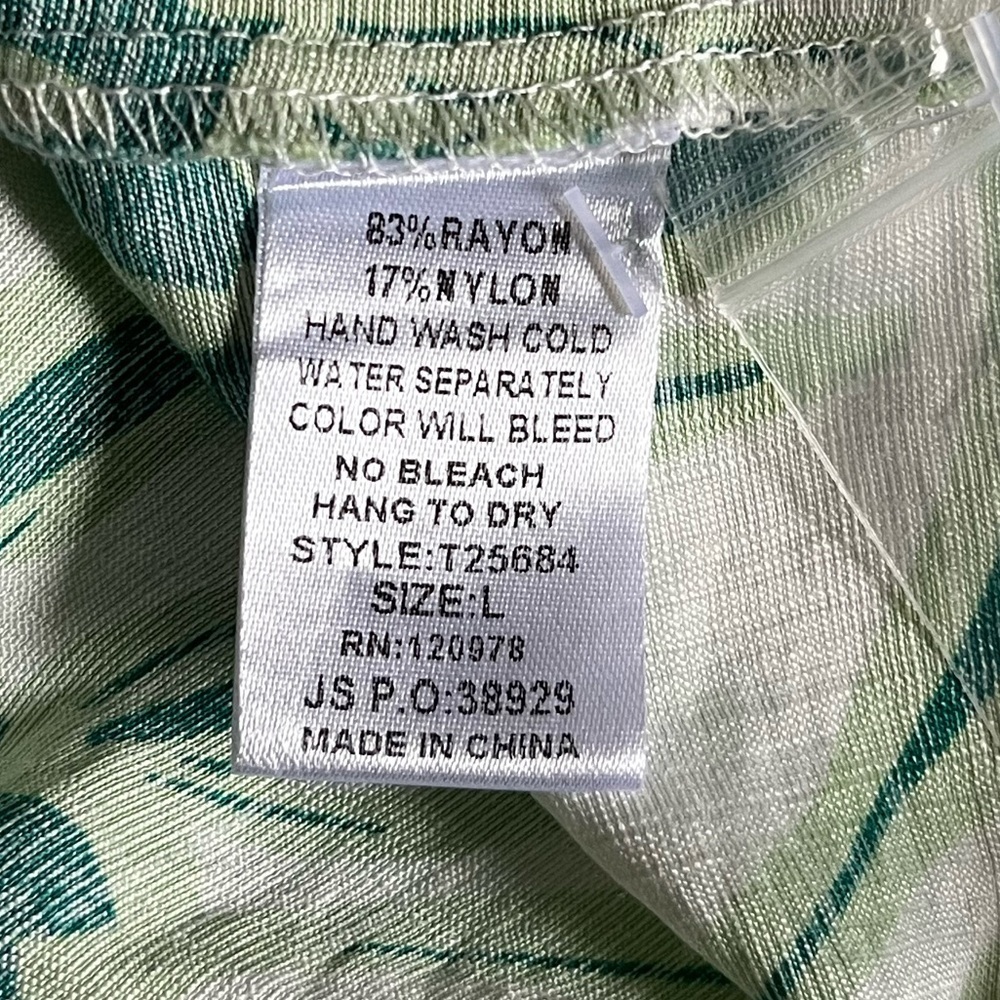 Entro White and Green Floral Wide Sleeve Button Down Shirt - Picture 9 of 11